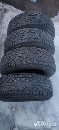 Tigar SUV Ice 215/65 R16