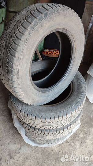 Gislaved Nord Frost 200 SUV 215/65 R16 102T