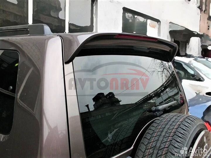 Спойлер со стоп-сигналом для Mitsubishi Pajero 3/4