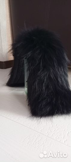 Меховой воротник-опушка на капюшон енот