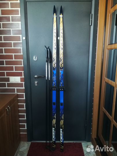 Лыжи беговые с креплениями и палками