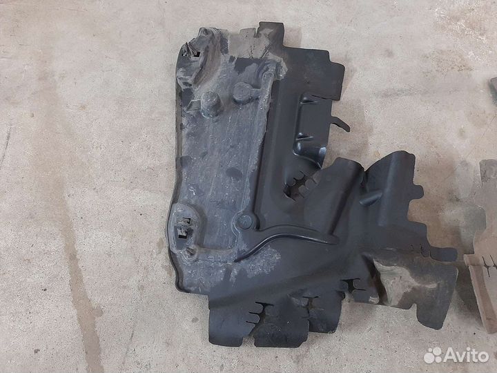 Воздуховод радиатора Пежо 207 рестайлинг