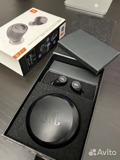 Беспроводные наушники jbl