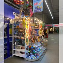 Витрины стеклянные с подсветкой