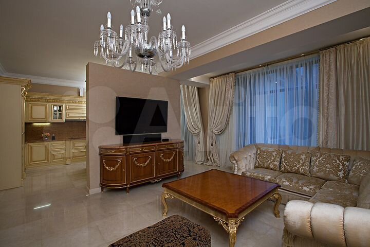 Таунхаус 286 м² на участке 4 сот.