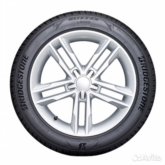 Bridgestone Blizzak LM-005 275/40 R21 107V