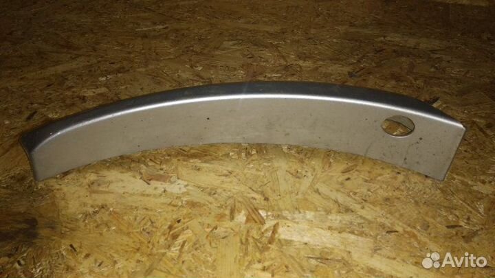 Накладка на бампер левая Mitsubishi Pajero K90