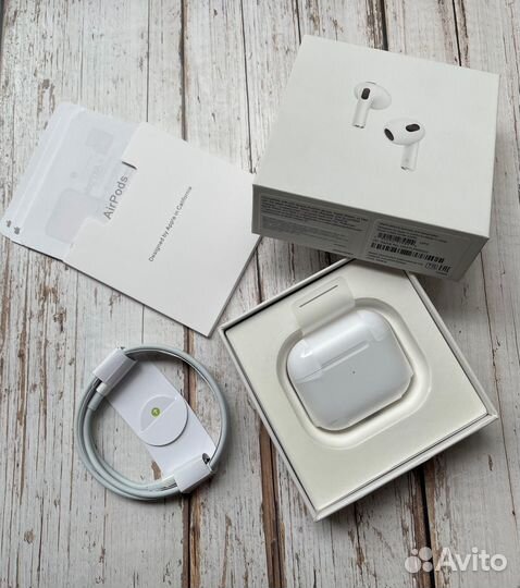 Apple AirPods 3 (гарантийный срок месяц)