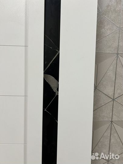 Двери межкомнатные с коробкой новые