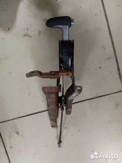 Рычаг стояночного тормоза Honda CR-V III