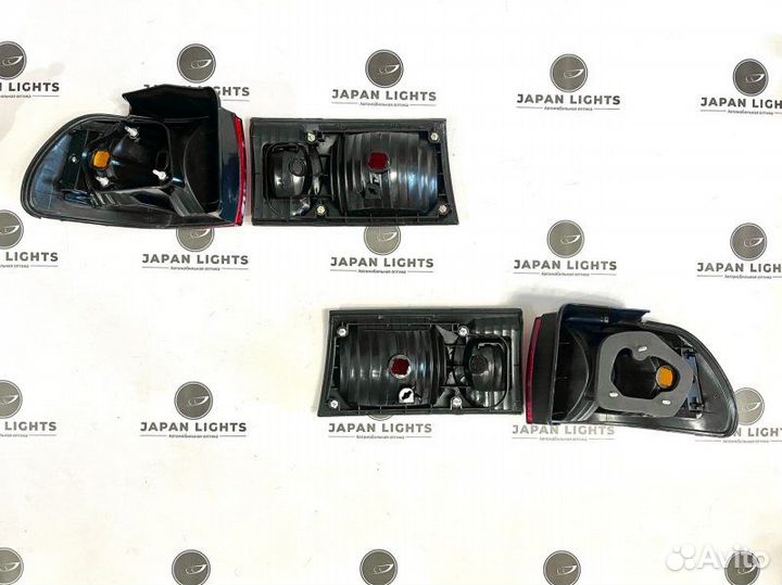 Стоп сигналы хрустальные задний Toyota Ipsum SXM10