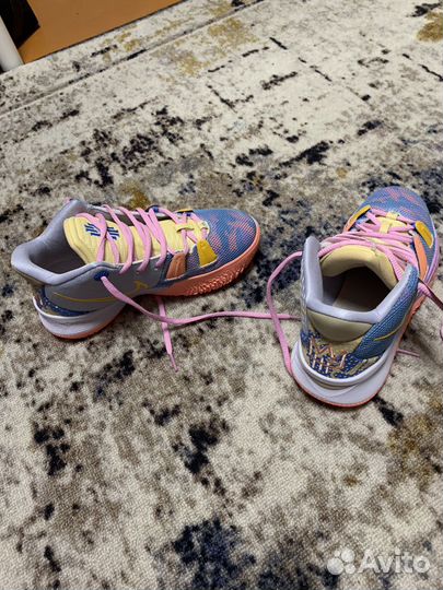 Баскетбольные кроссовки