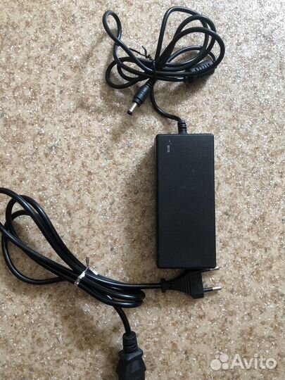 Блок питания 12V 4A, сетевой адаптер 12В 4А
