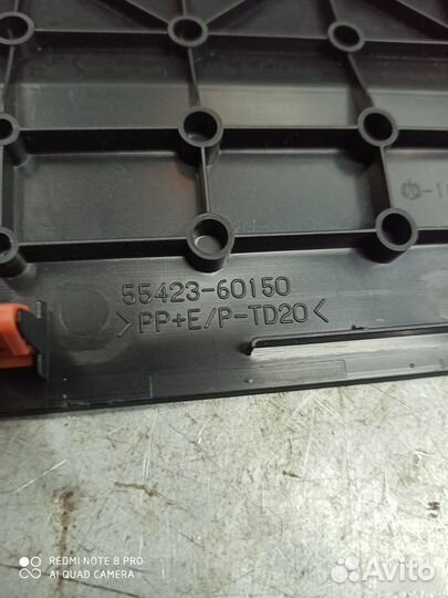 Накладка торпедо Toyota Land Cruiser 300