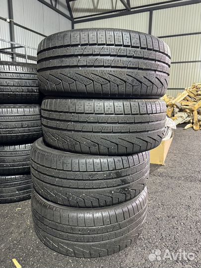 Pirelli Winter Sottozero 240 Serie II 245/40 R20 99W