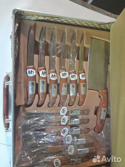 Набор столовых ножей