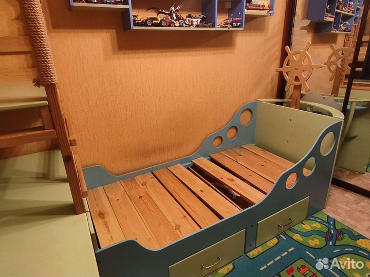 Детская кровать корабль