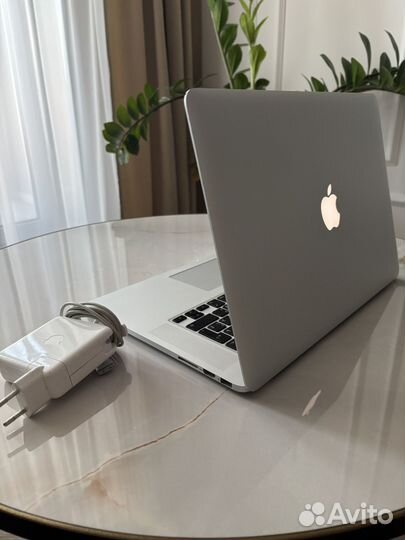 Apple macbook pro 15 2014
