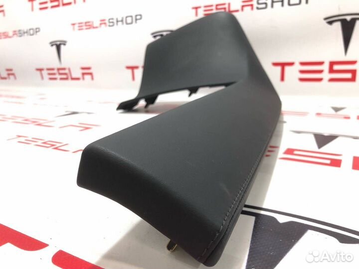 Накладка центральной панели Tesla Model X 2019