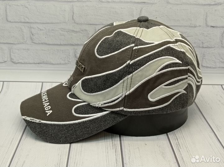 Бейсболка Balenciaga