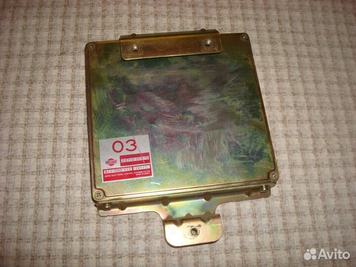 Блок управления двигателем Nissan Serena 2.0 16V