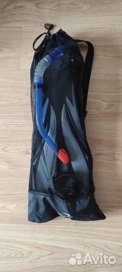 Ласты для плавания, маска и трубка для ныряния