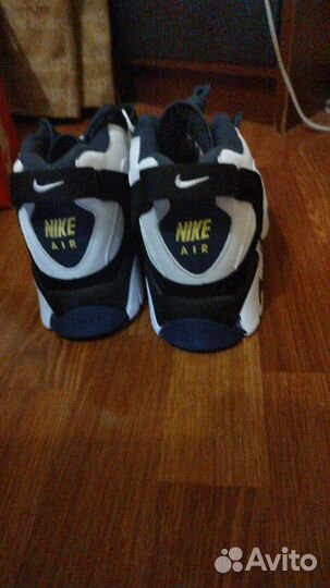 Кроссовки мужские 42 размер новые