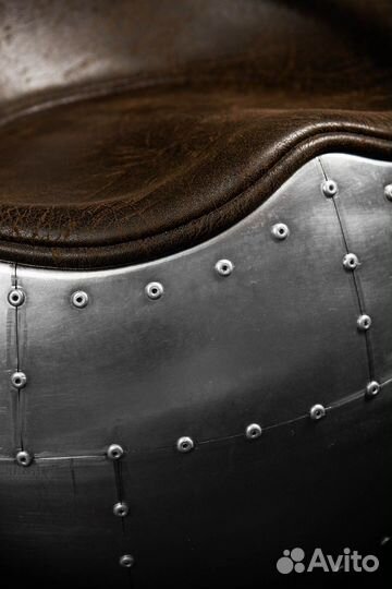 Пуф Seddle Round Aluminum Finish