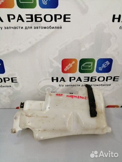 Бачок омывателя Mitsubishi Pajero 2 поколение 4M40