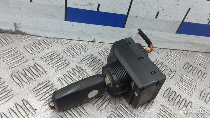 Замок зажигания Volkswagen Touareg (2002-2010)