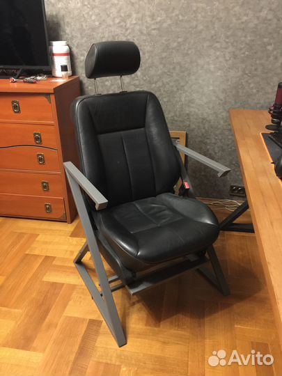 Компьютерное кресло натуральная кожа