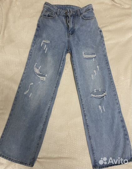 Джинсы прямые широкие рванные