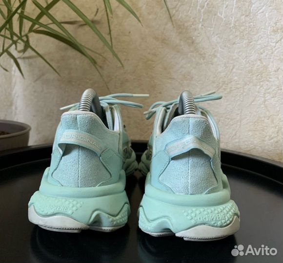 Оригинальные кроссовки Adidas Ozweego Celox 37,5