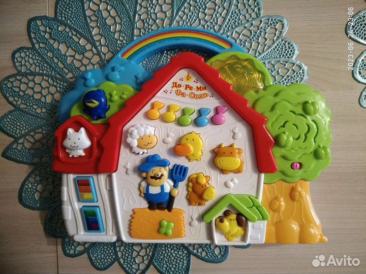Развивающая игрушка музыкальная