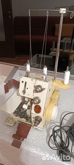 Оверлок для швейной машины