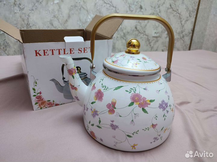 Чайник эмалированный новый