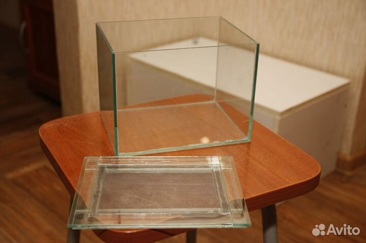 Террариумы и аквариумы по вашим размерам