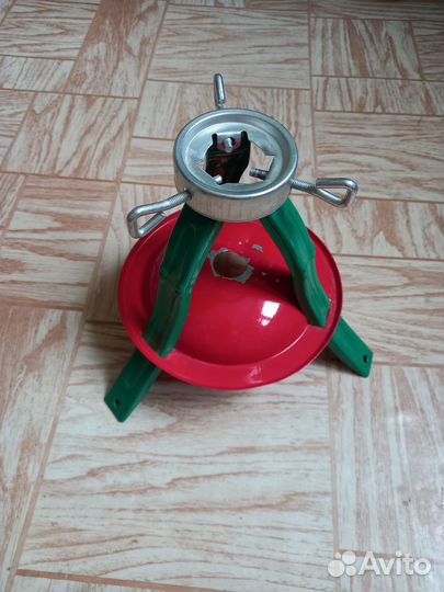 Крепление, крестовина, тренога для новогодней елки