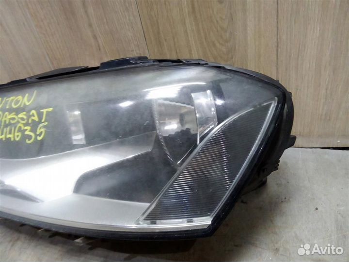 Фара левая Volkswagen Passat