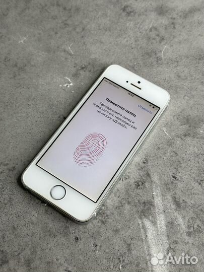 iPhone 5S, 16 ГБ