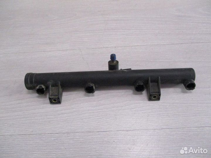 Рампа топливная Citroen Xsara 1.8 2002