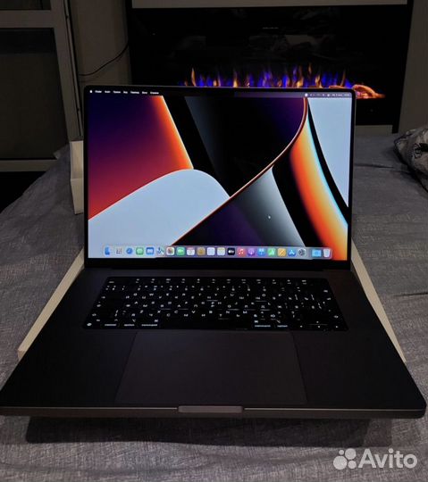 Macbook pro 16 m2 max