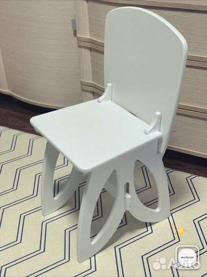 Детский стол и стул новый из дерева