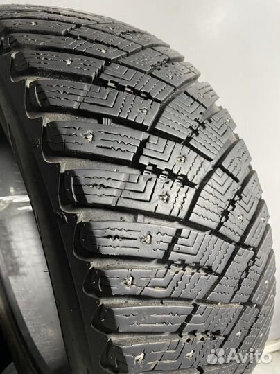 Goodyear Ultragrip Ice Arctic 215/55 R17