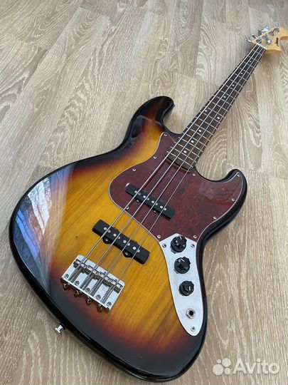 Бас гитара Ashtone