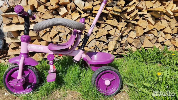 Детский трехколесный велосипед