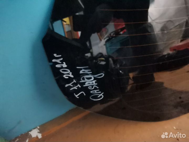 Стекло заднее двери багажника Nissan Qashqai j11