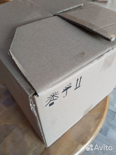 Коробка детских вещей