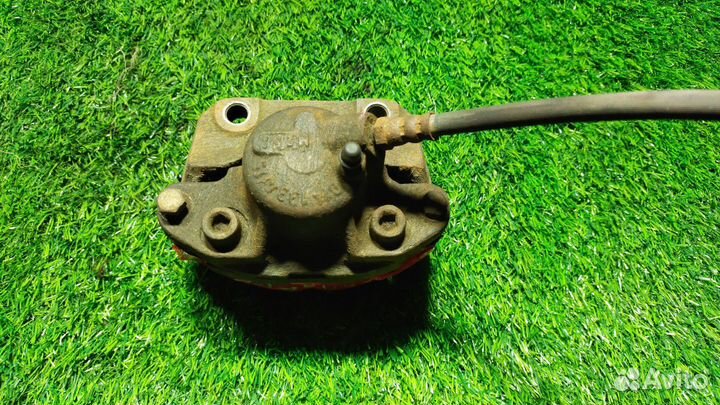 Суппорт тормозной передний правый Renault Sandero