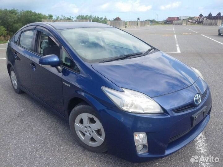 Фара Toyota Prius ZVW30 2zrfxe лев